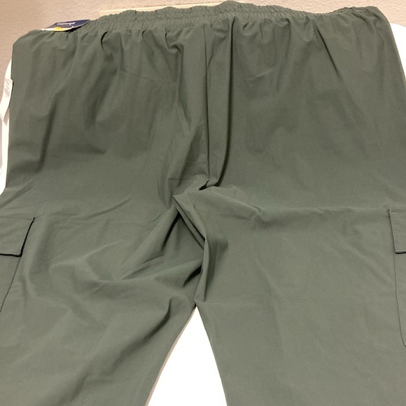 💚💚 HIGH WAISTED SLEEK TECH CARGO ANKLE PANTS 💚💚 - Picture 8 of 8